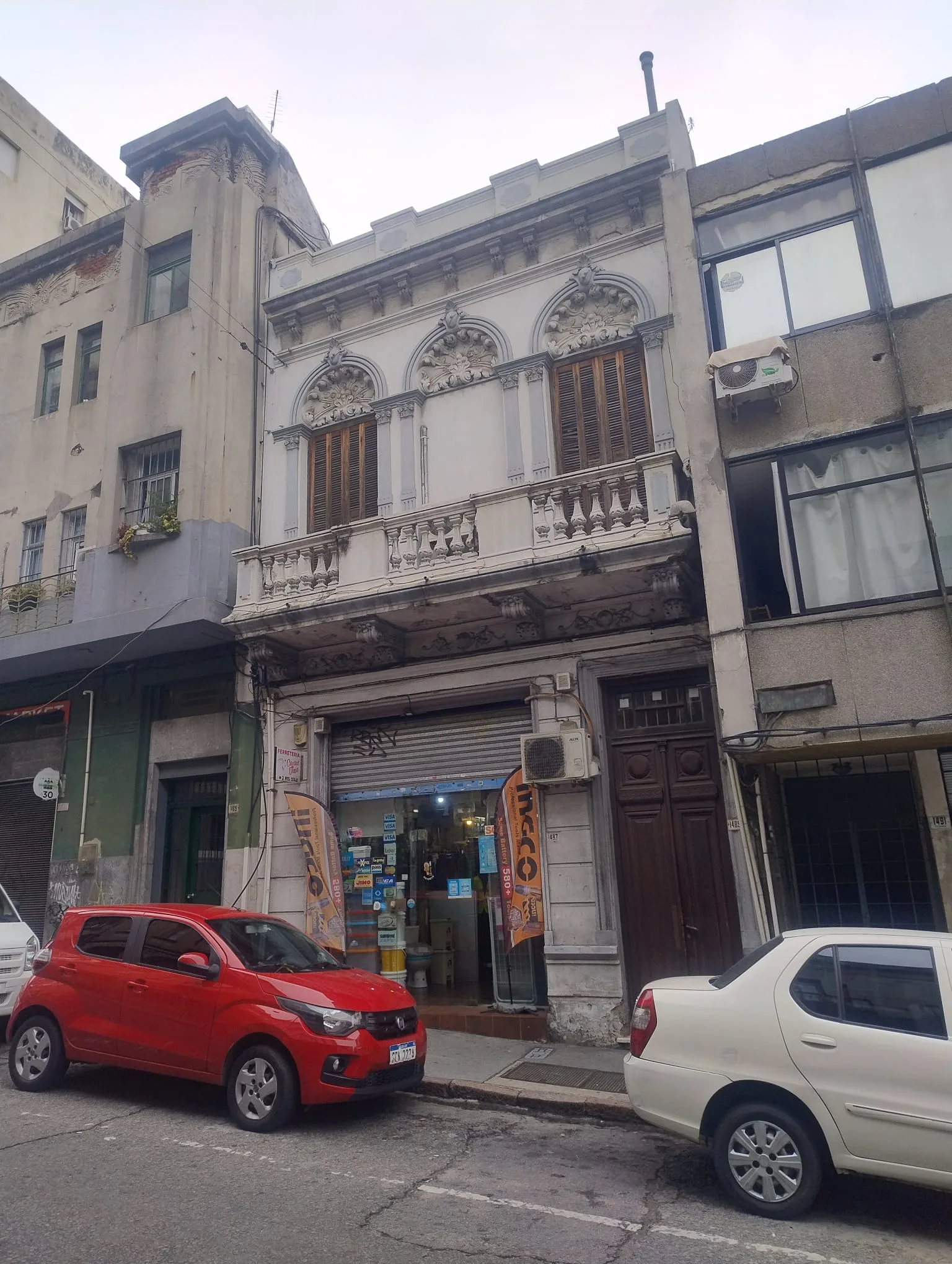 OPORTUNIDAD LOCAL EN VENTA EN  CIUDAD VIEJA ITUZAINGO ESQUINA CERRITO