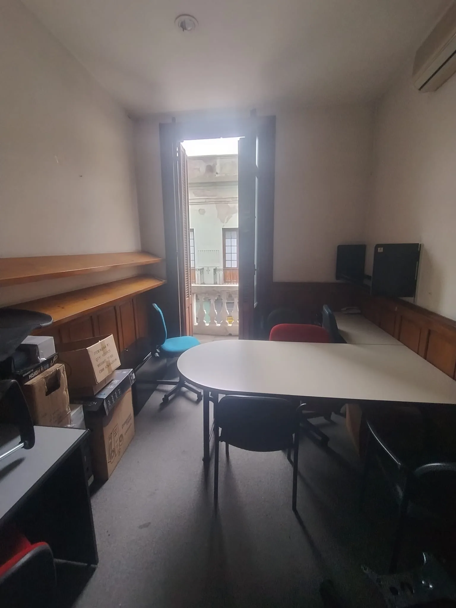 VENTA DE OFICINA  EN CIUDAD VIEJA
