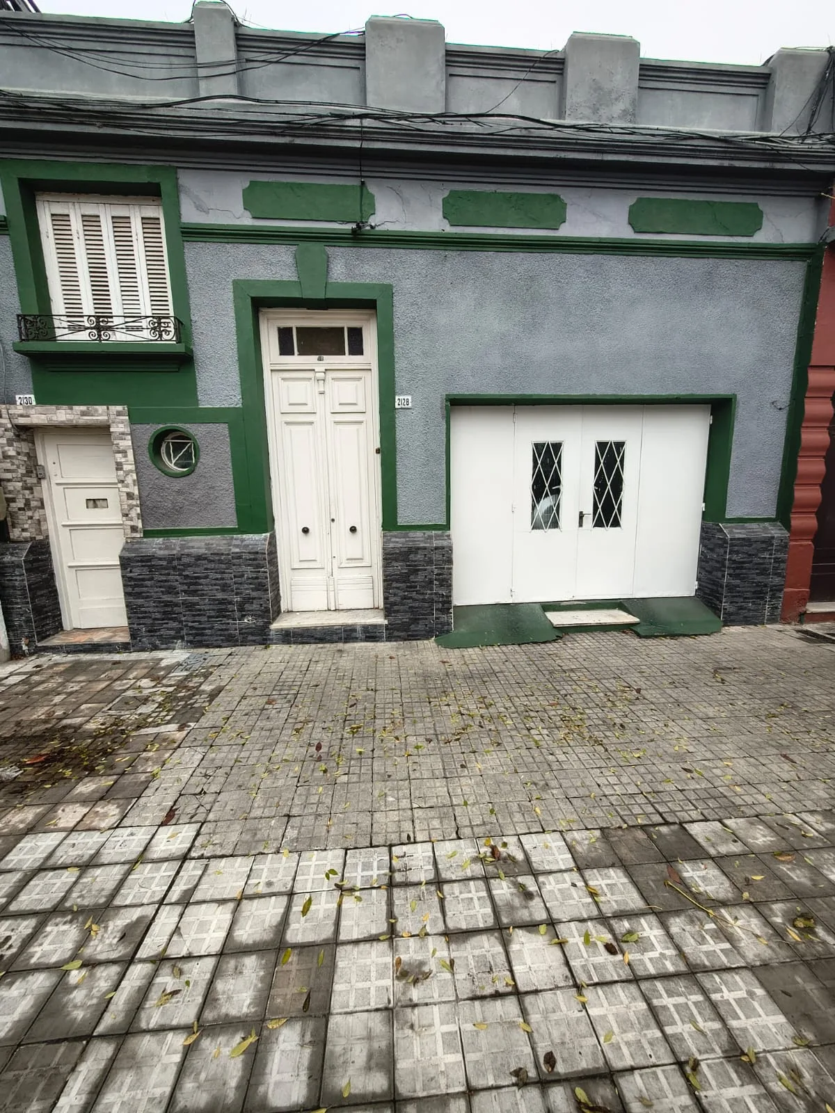 SE VENDEN - DOS CASAS EN UN MISMO PADRON JACINTO VERA - COCHERA + ALTILLO + GALPON