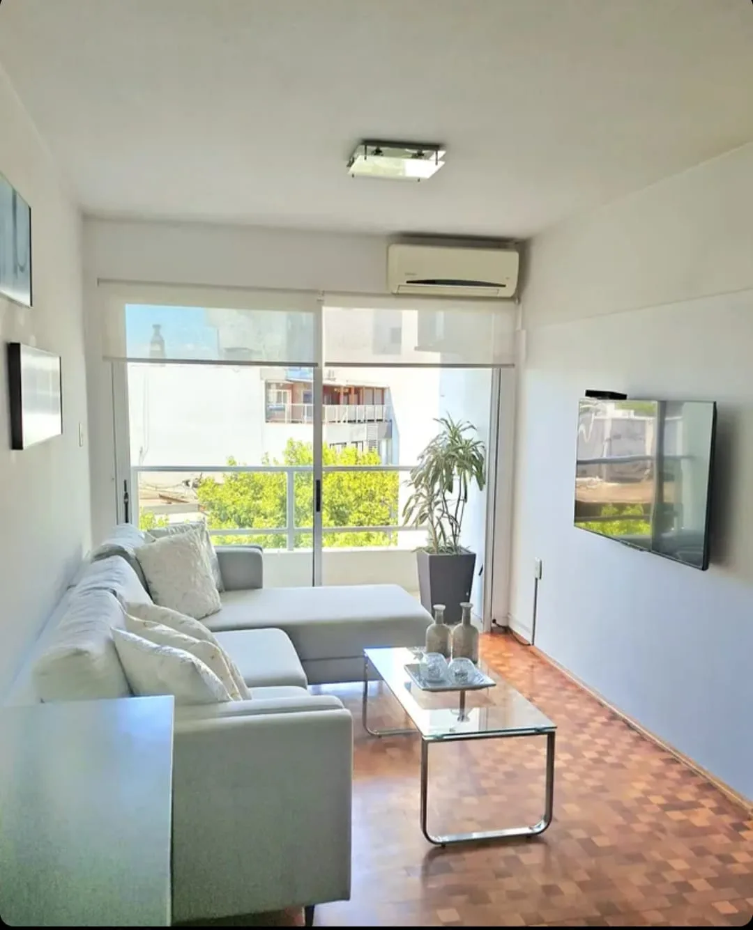 Venta - Pocitos - Penthouse - Tres dormitorios - Tipo dúplex - USD $ 369.000